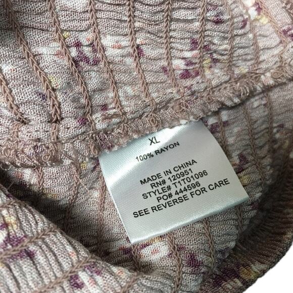 Hippie Rose Crop Top Mauve Pink Ditsy Floral Print Smocked Tank NEW Juniors XL - Picture 8 of 9